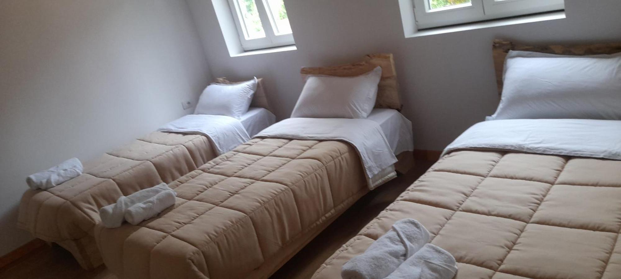 Guesthouse Dritan Tethorja Theth Phòng bức ảnh