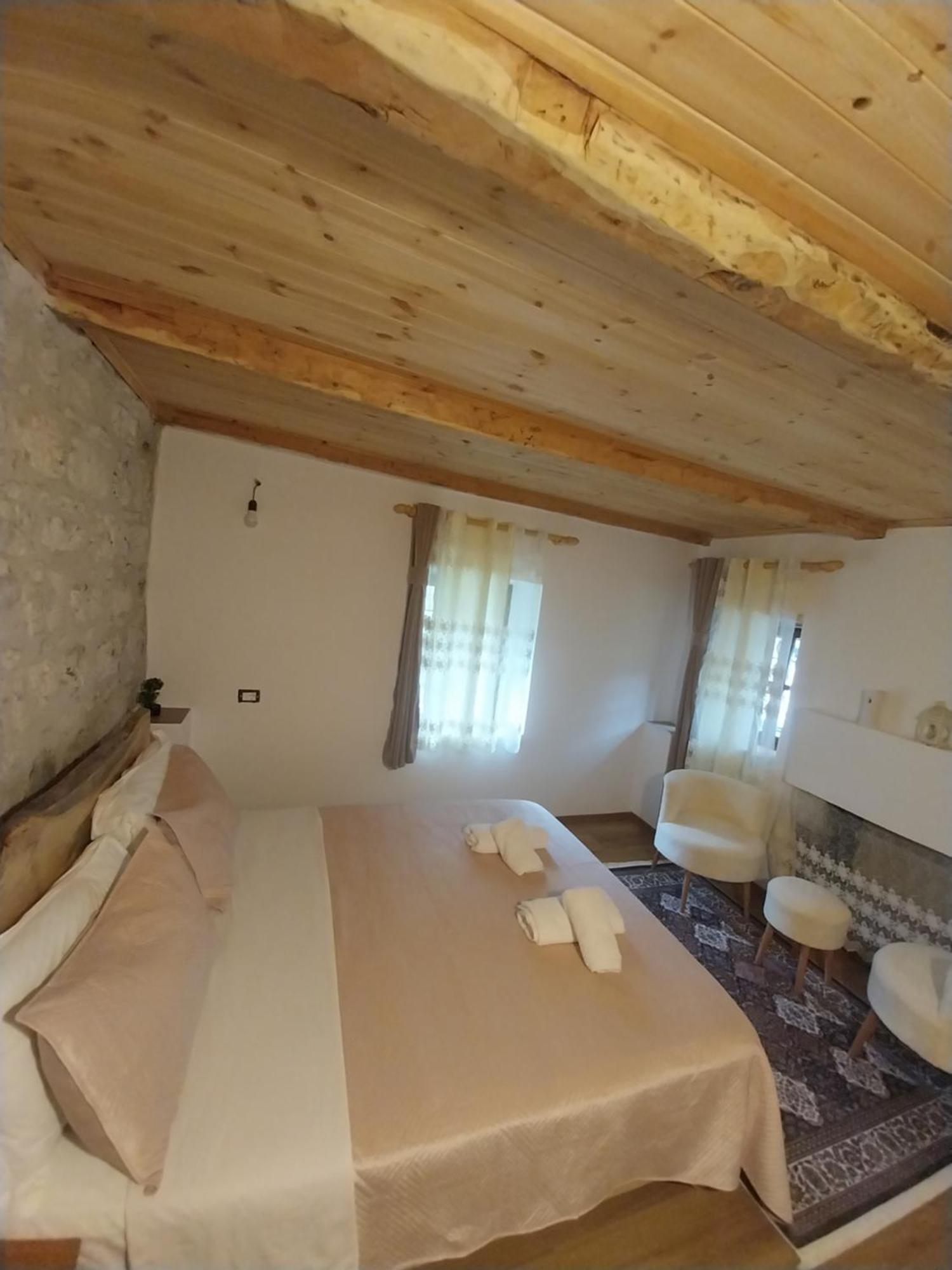 Guesthouse Dritan Tethorja Theth Phòng bức ảnh
